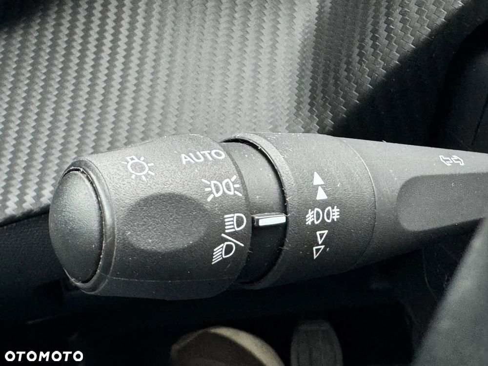 Peugeot 2008 - 22