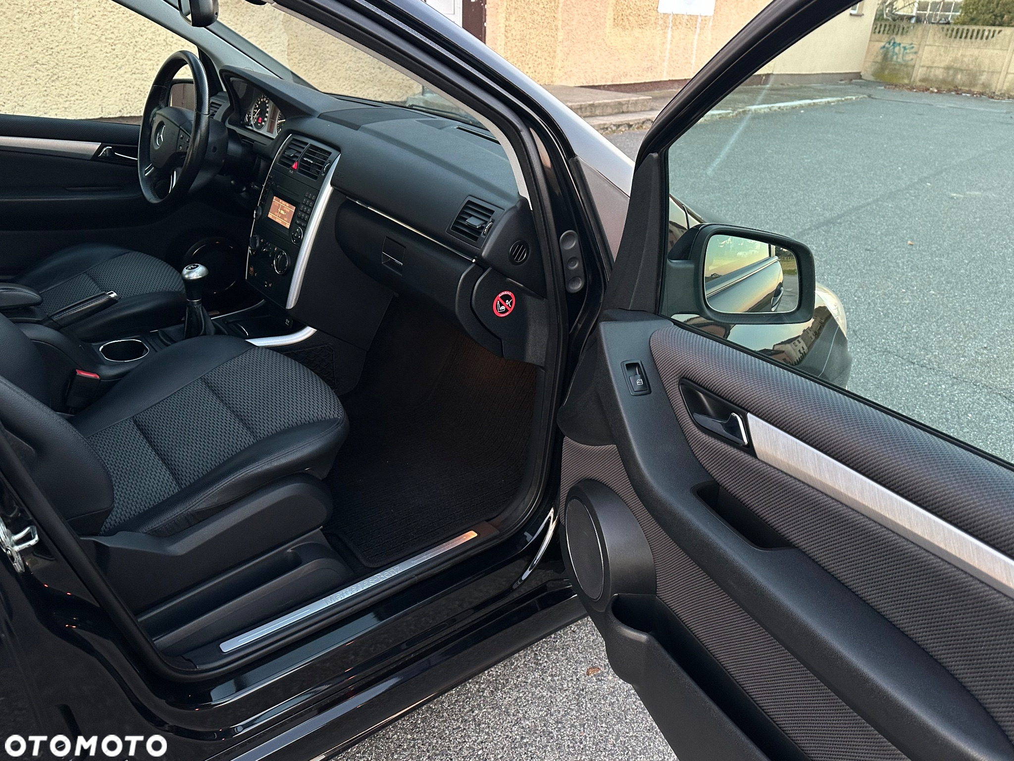 Mercedes-Benz Klasa B 150 BlueEffICIENCY - 12