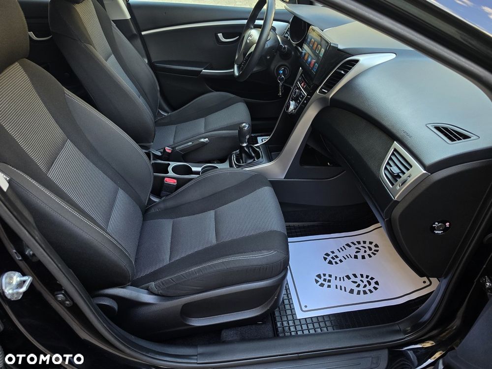 Hyundai i30 1.4 Premium - 31