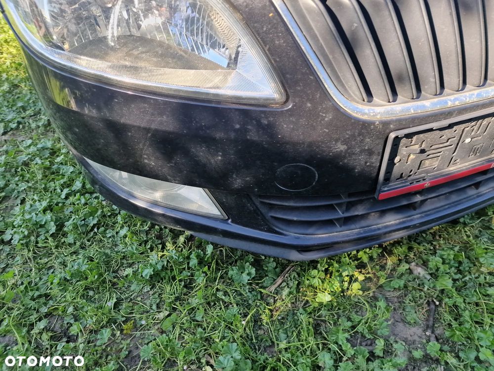 Zderzak  przód  skoda  Fabia  II  roomster  lift  w  kolorze  LF9R - 2