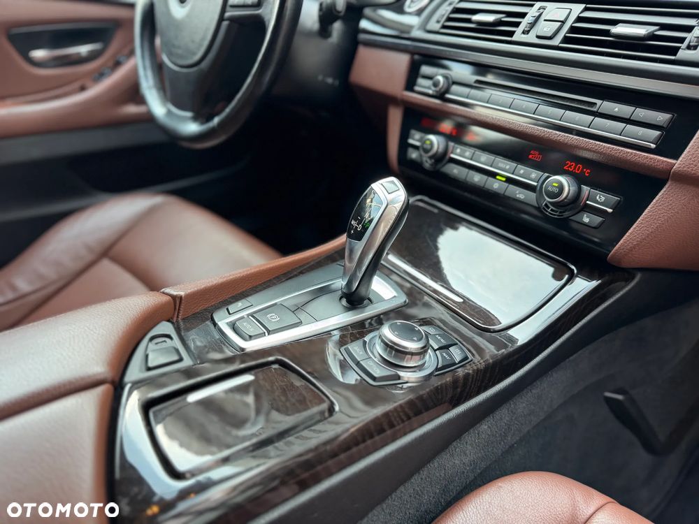 BMW Seria 5 535i - 21