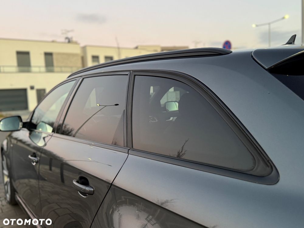 Audi A4 Avant 2.0 TDI DPF clean diesel S line Sportpaket - 15