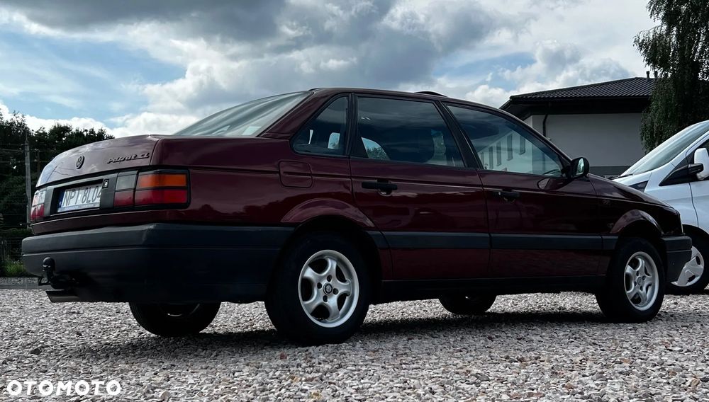 Volkswagen Passat Variant 1.8 GL - 21