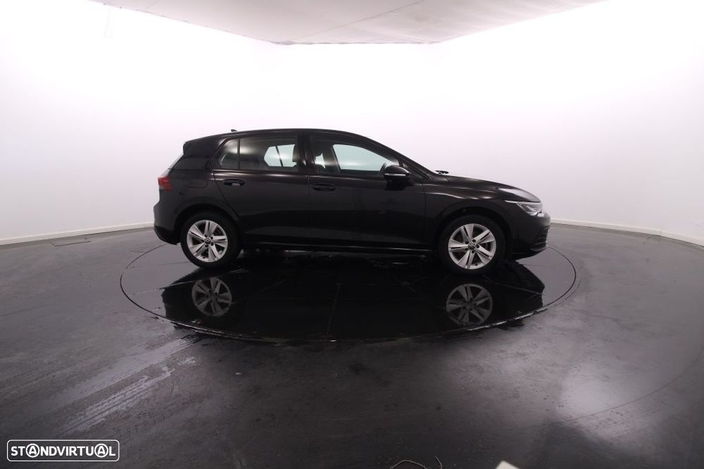 VW Golf 1.0 eTSI Life DSG - 9