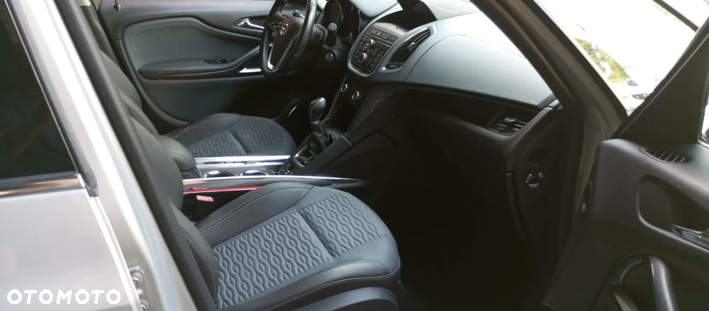 Opel Zafira 1.4 T Cosmo EcoFLEX S&S - 22