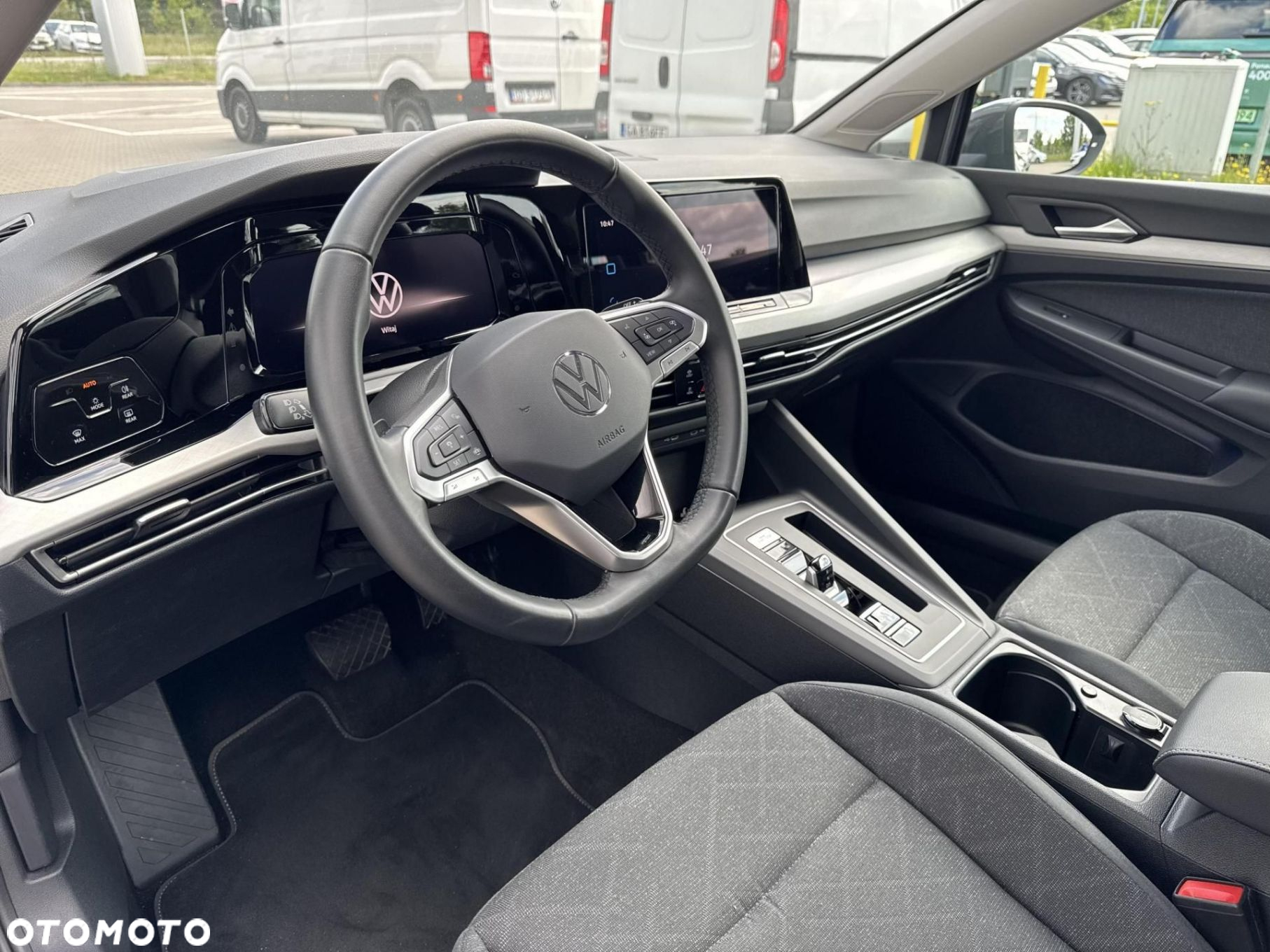 Volkswagen Golf - 10