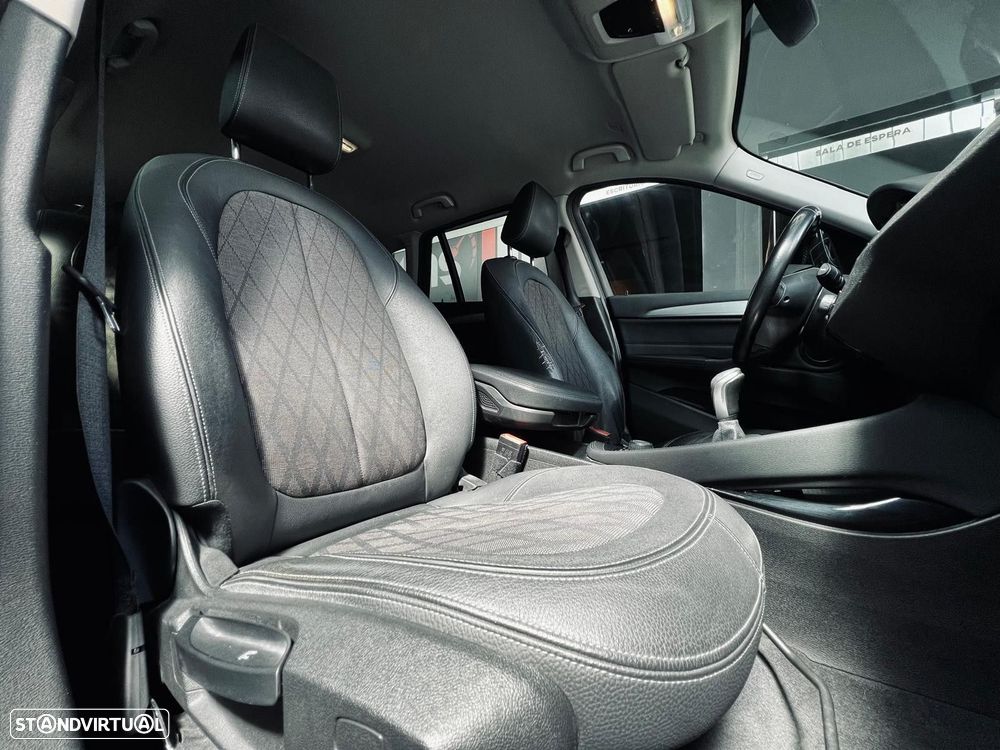 BMW X1 16 d sDrive Advantage - 24