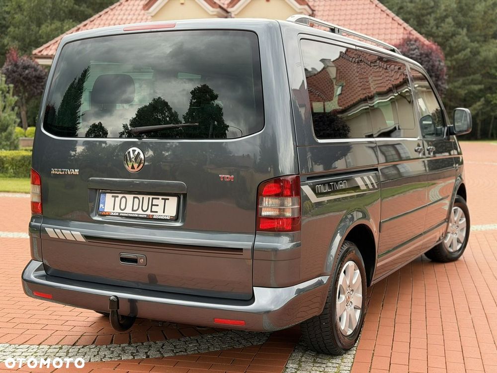 Volkswagen Multivan - 13