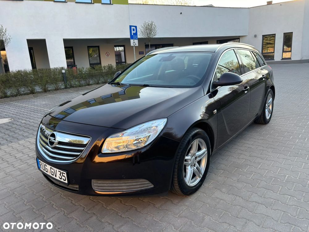 Opel Insignia - 1