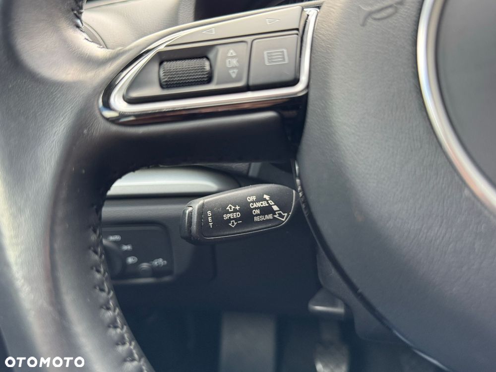 Audi A3 Sportback 2.0 TDI design - 23