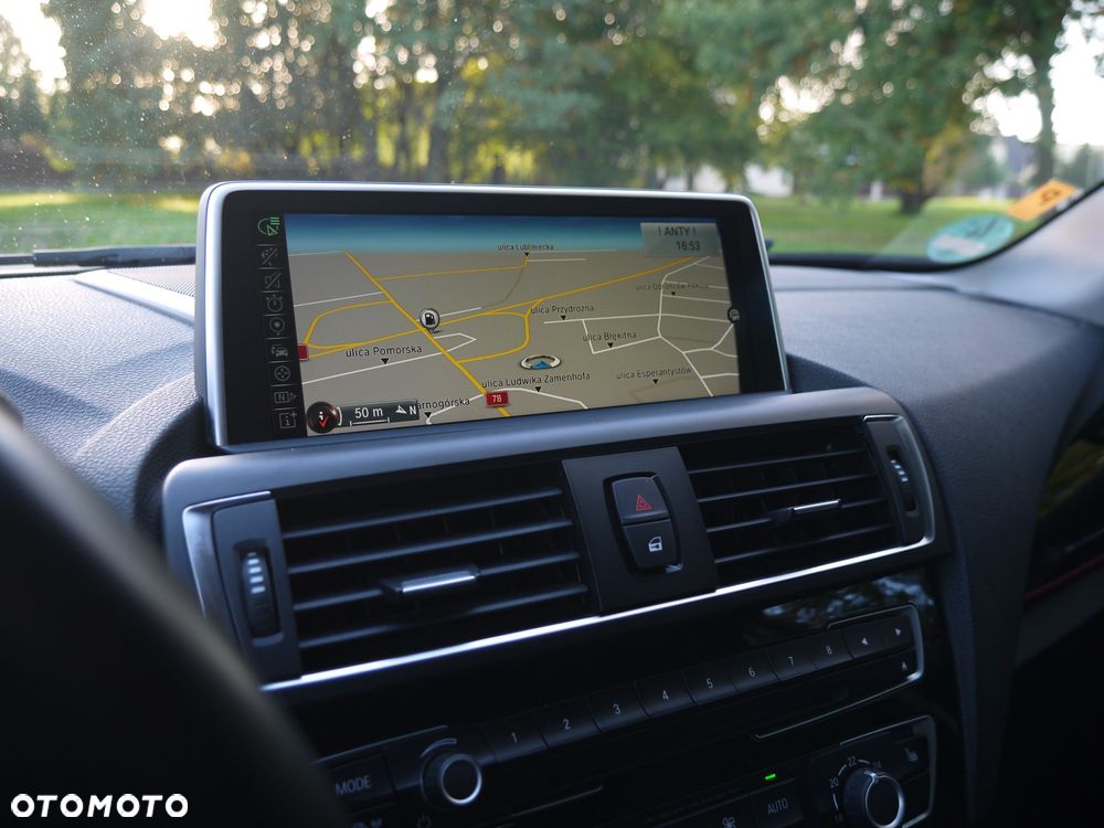 BMW Seria 1 120i Sport Line - 22