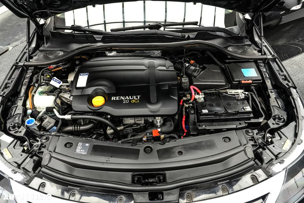 Renault Latitude 2.0 dCi Initiale Aut. - 23