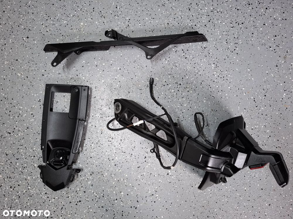 Yamaha MT09 wypełnienie ogon mocowanie tablicy rejestracyjnej - 1