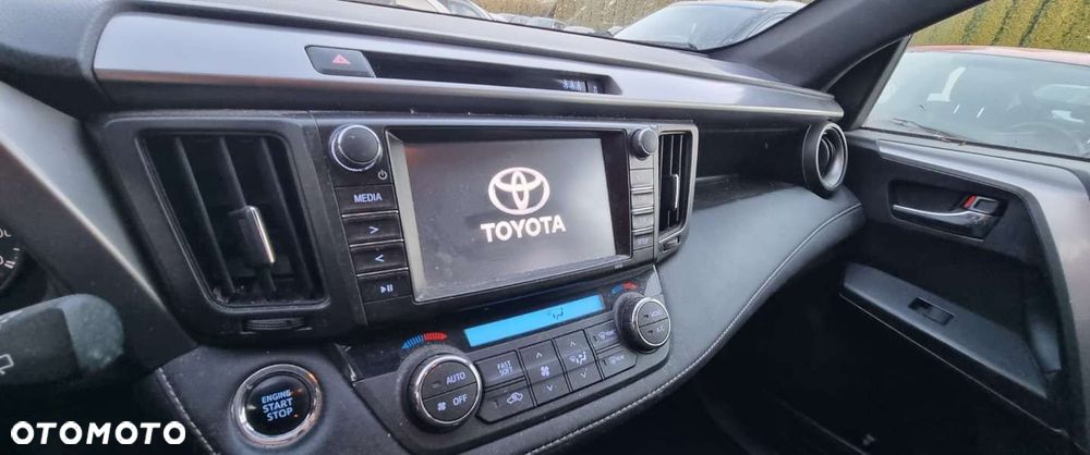 Toyota RAV4 - 14