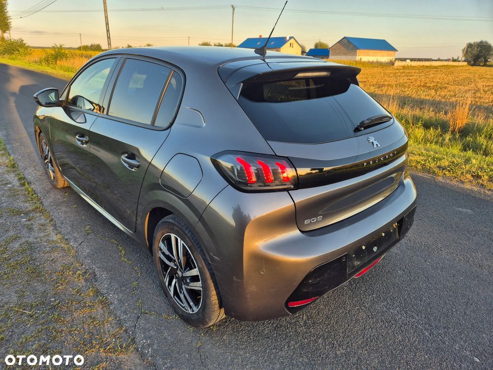 Peugeot 208 PureTech 100 EAT8 GT Pack - 4