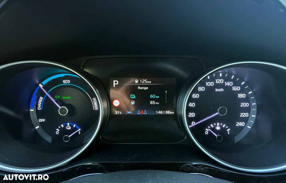 Kia Ceed - 11