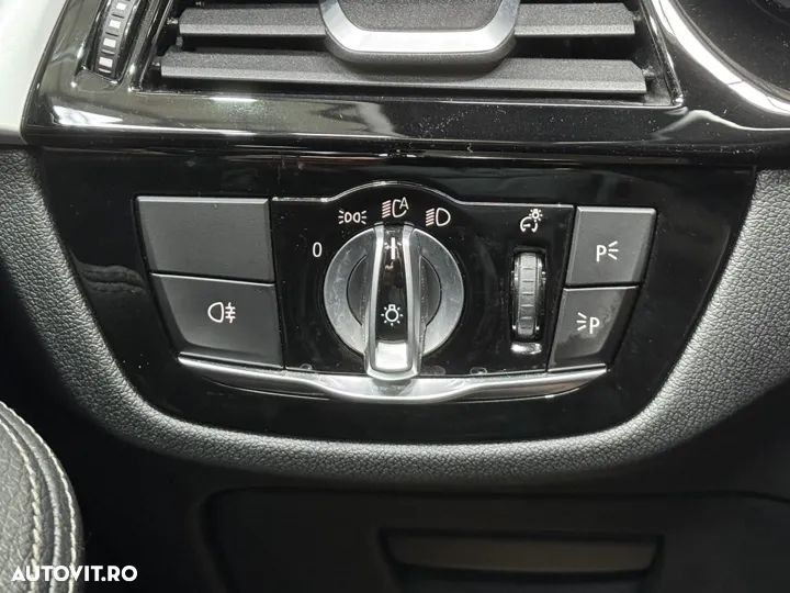 BMW M5 M550i xDrive AT - 23