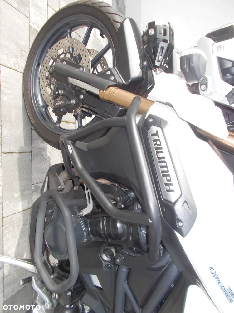 Triumph Tiger - 9