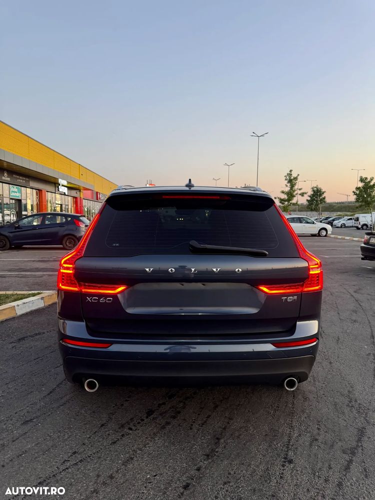 Volvo XC 60 T8 Twin Engine AWD Momentum - 7