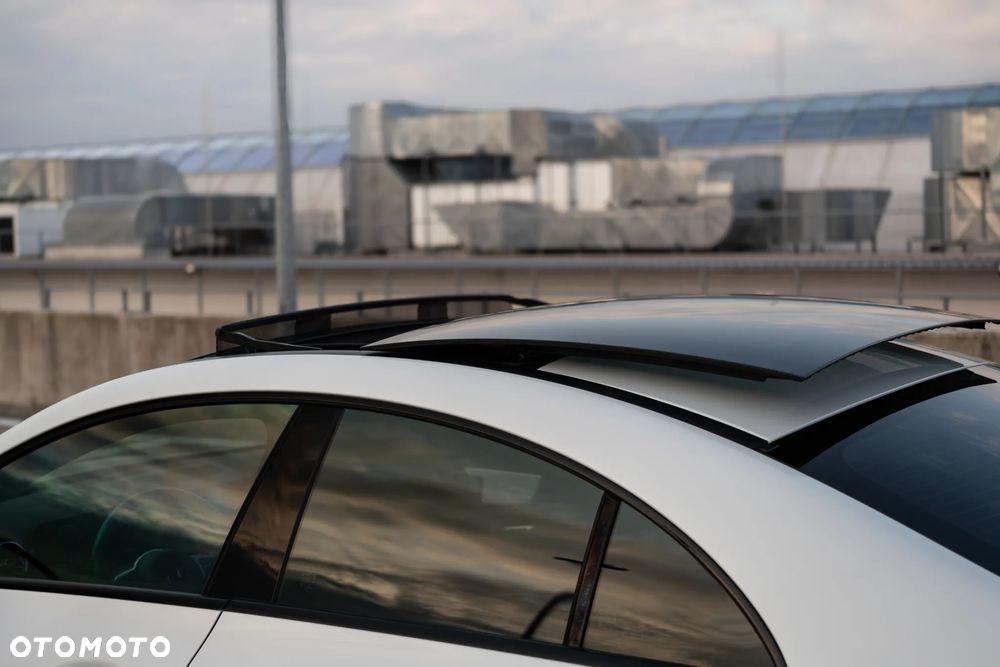 Mercedes-Benz CLA 250 4-Matic AMG Line 7G-DCT - 11