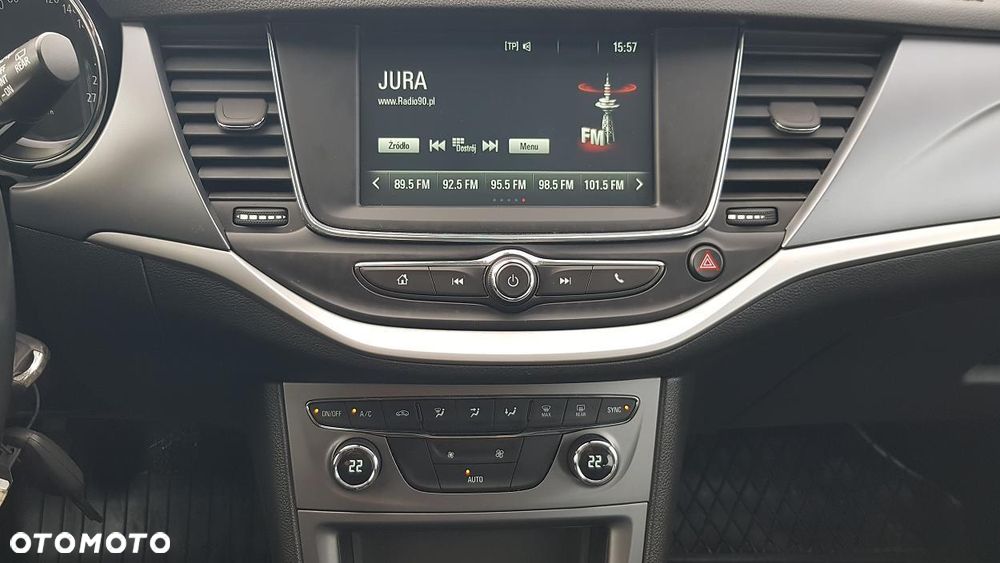 Opel Astra 1.6 CDTI Essentia - 36
