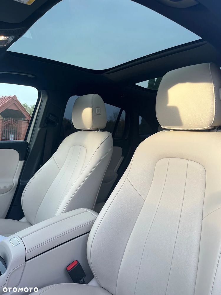 Mercedes-Benz GLA 250 Style - 12
