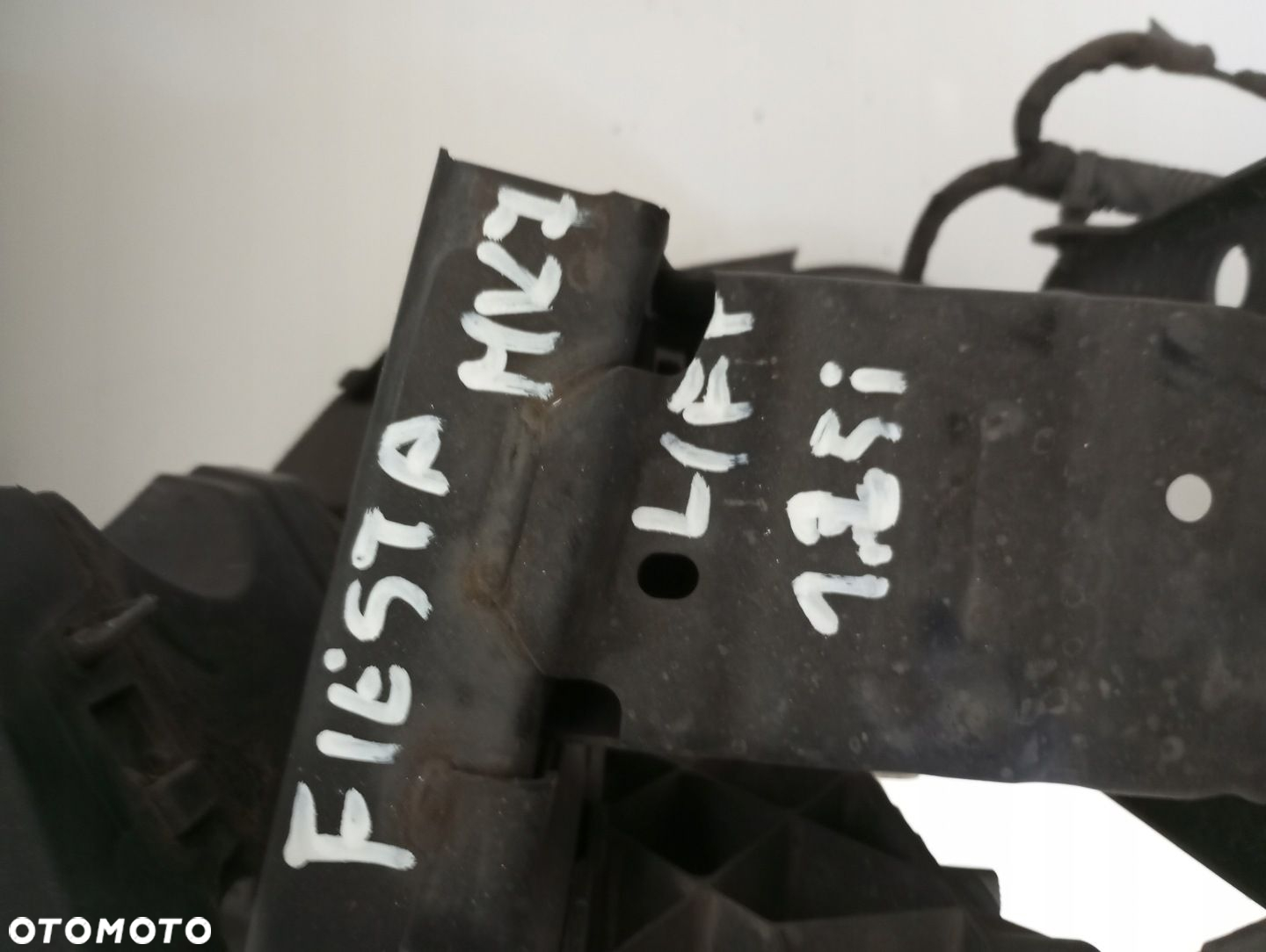 Pas przedni CHŁODNICE FORD FIESTA MK7 LIFT - 6