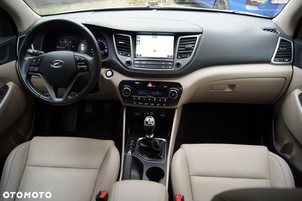 Hyundai Tucson blue 1.7 CRDi 2WD Trend - 18