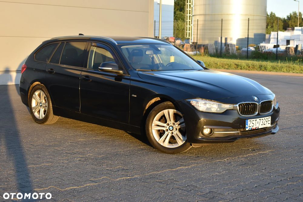 BMW Seria 3 320d Sport Line - 2