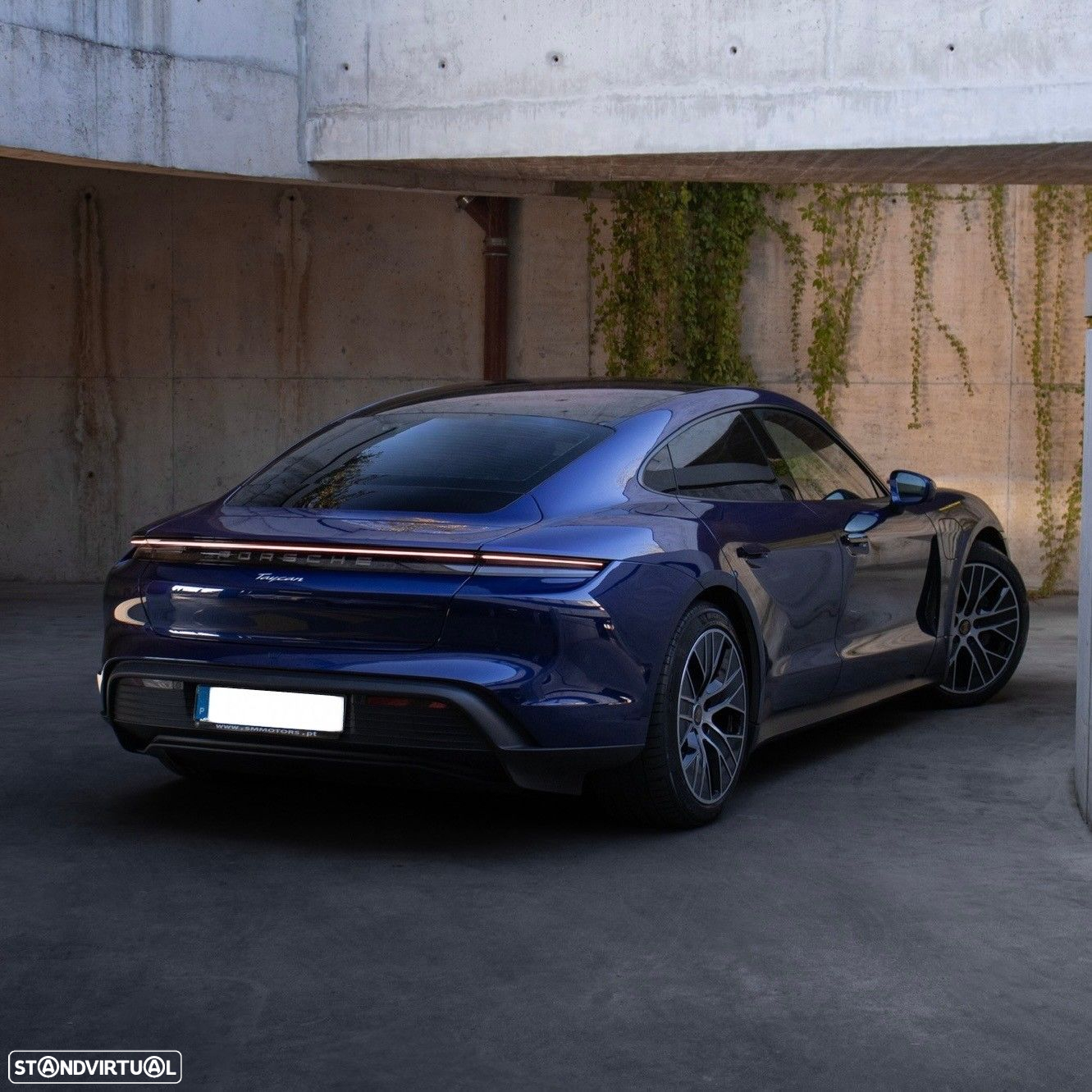 Porsche Taycan Standard - 2