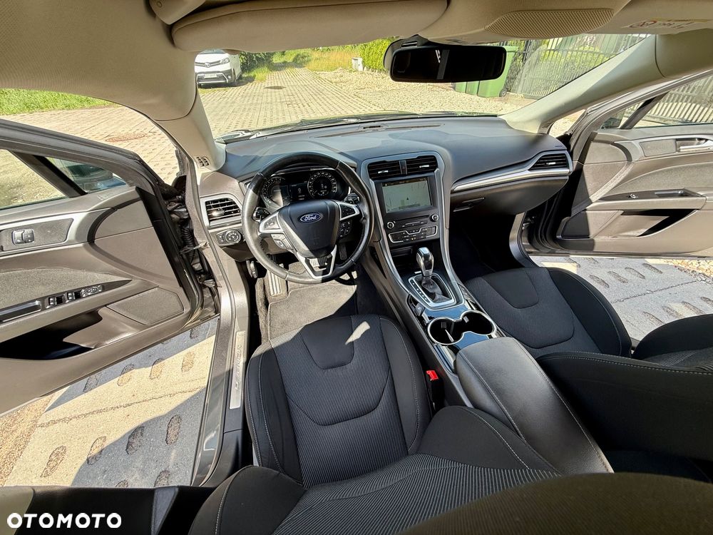 Ford Mondeo - 26