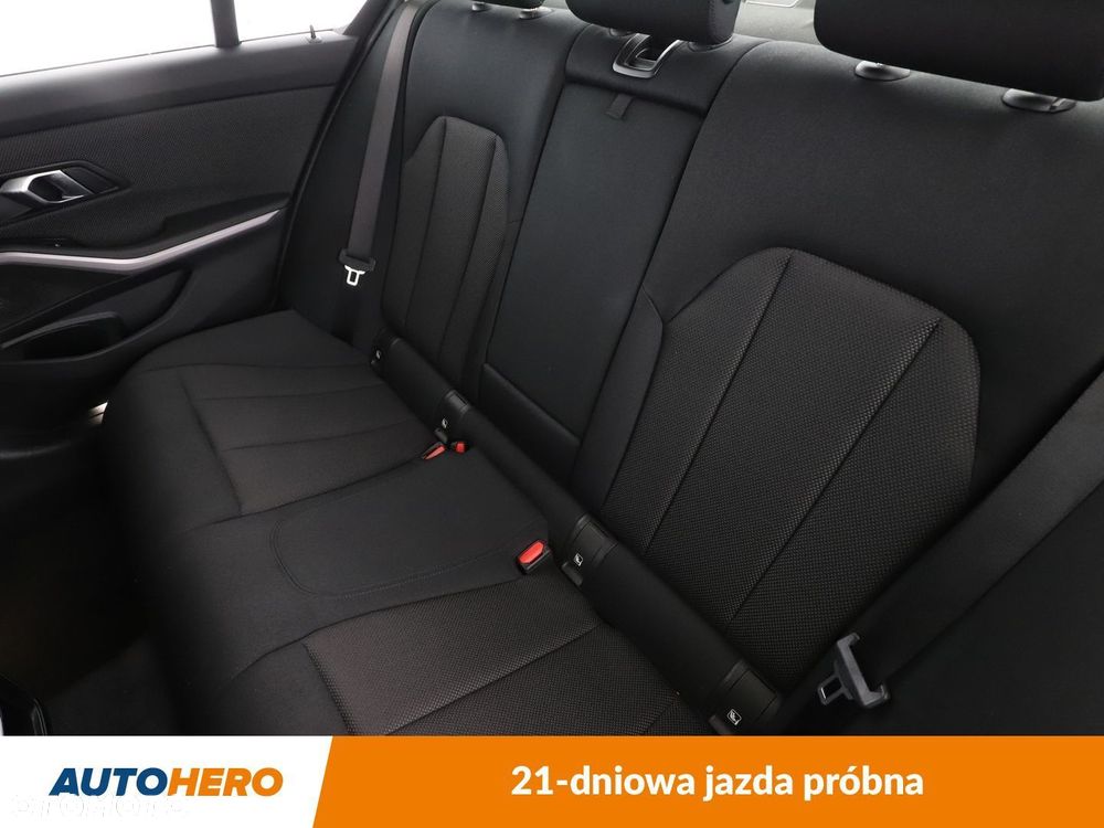 BMW Seria 3 - 15