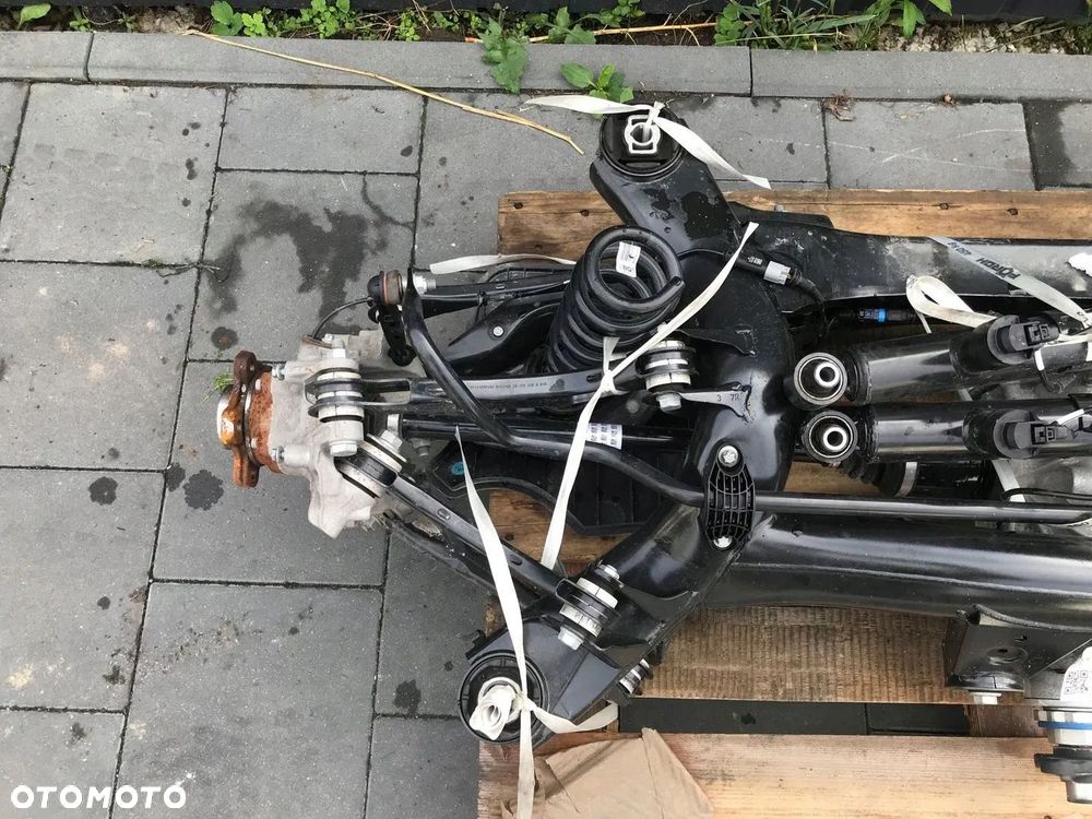 BMW 4 G23 ZAWIESZENIE TYŁ TYLNE BELKA ZWROTNICA BMW 4 G23 CABRIO PRZEBIEG 1 KM - 2