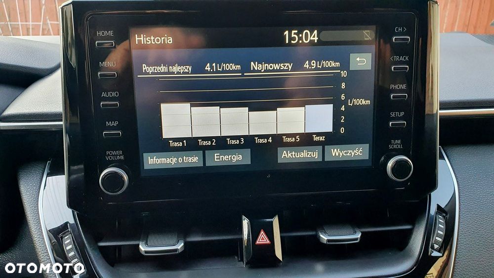 Toyota Corolla 1.8 Hybrid Comfort - 24