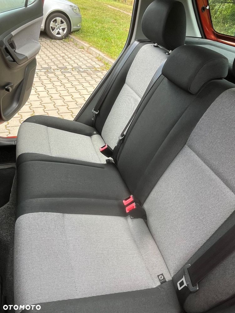 Skoda Fabia 1.2 12V Active - 11