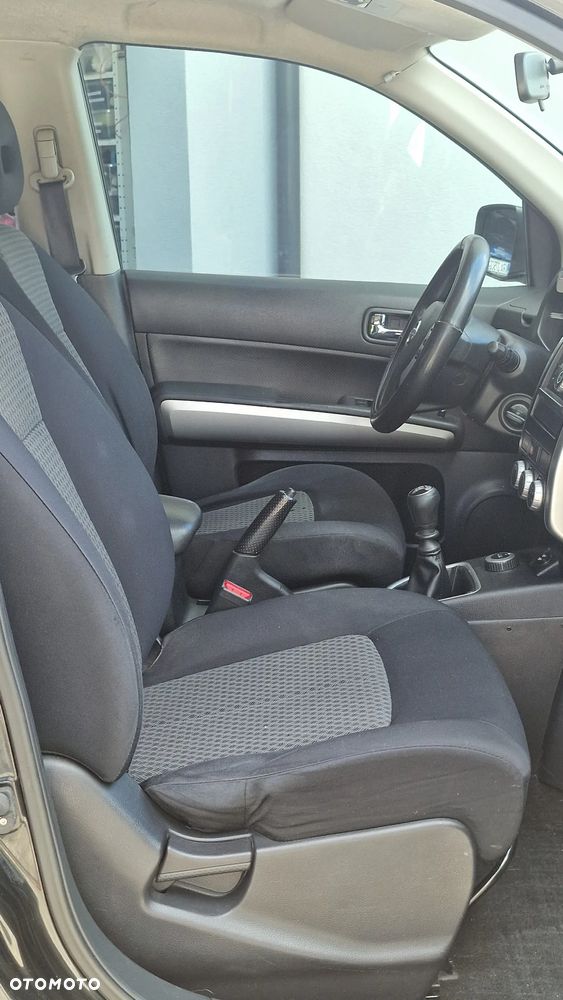 Nissan X-Trail 2.0 XE - 23