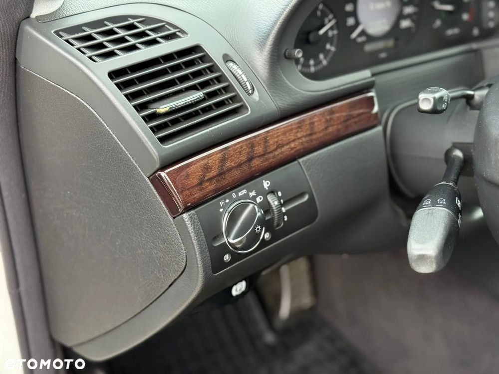 Mercedes-Benz Klasa E 220 CDI Automatik Classic - 10