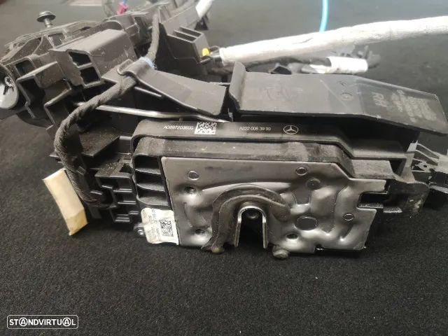 Fechadura da porta frente direita com mecanismo original Mercedes W205 C-Class 2014+ - 10