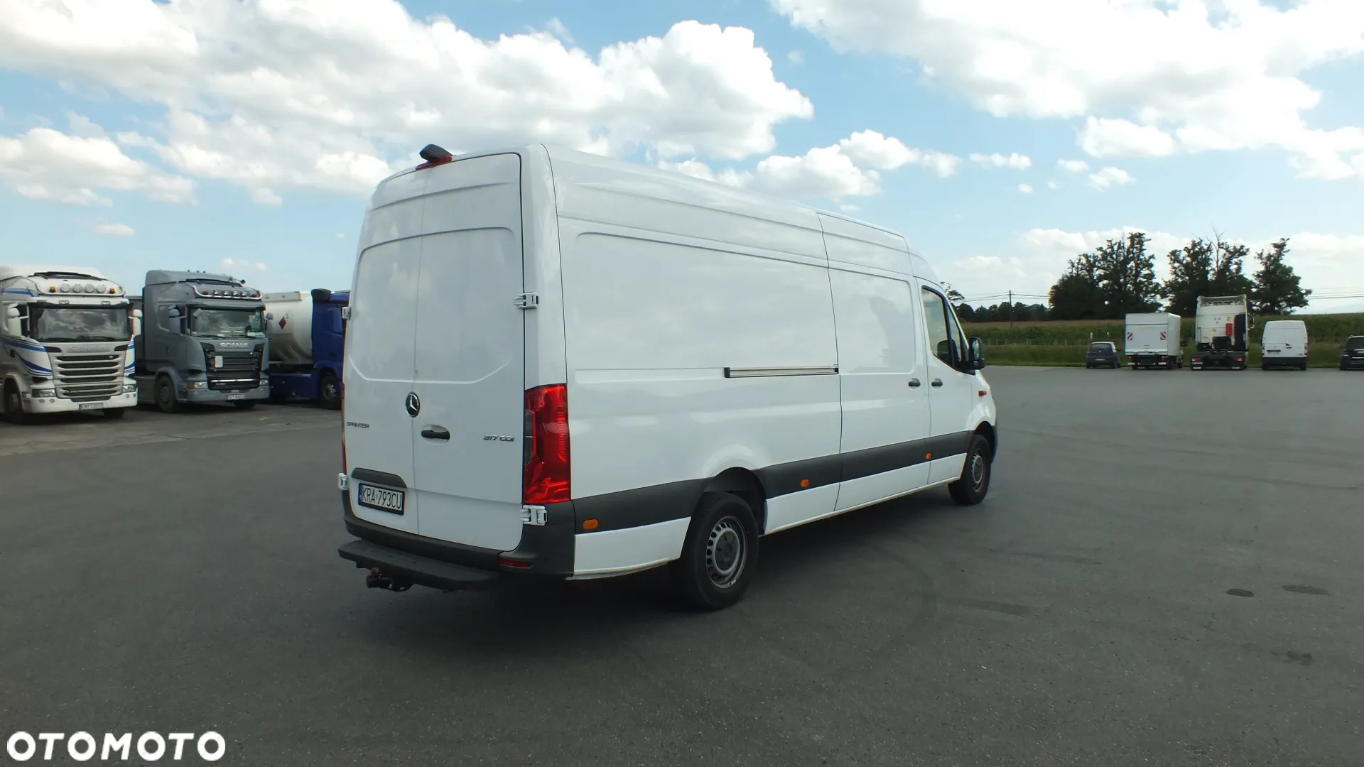 Mercedes-Benz Sprinter - 6
