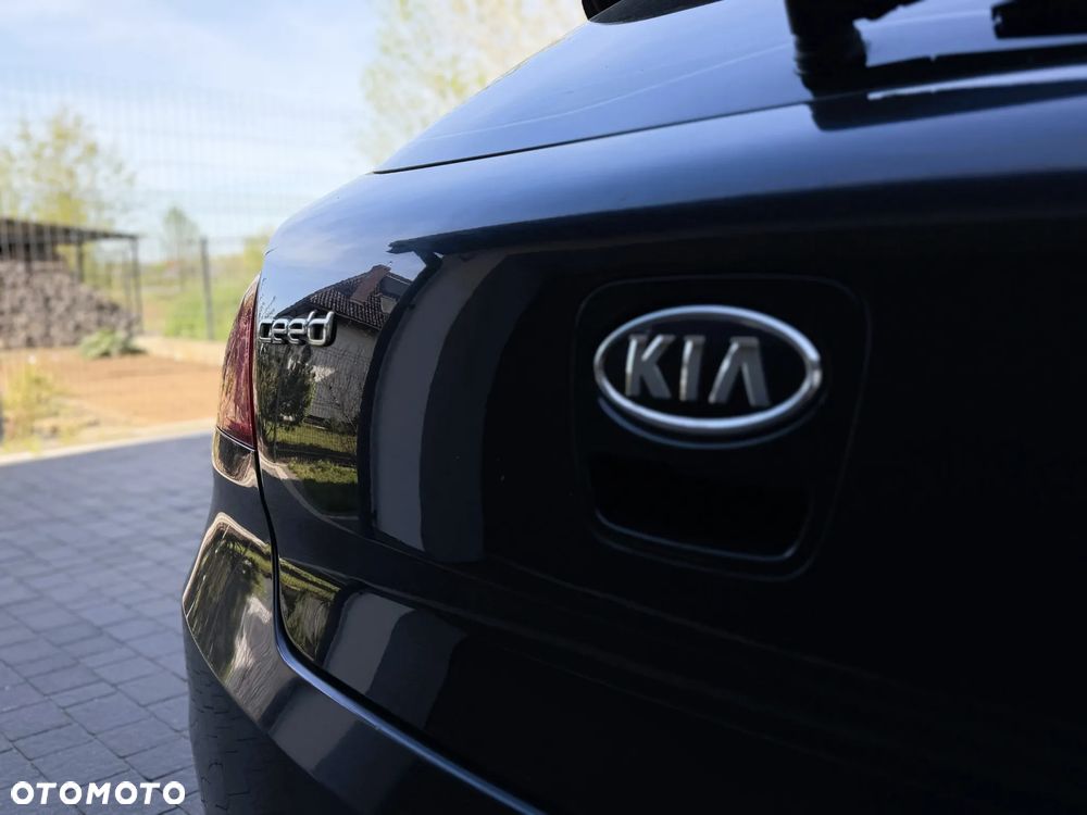 Kia Ceed - 26