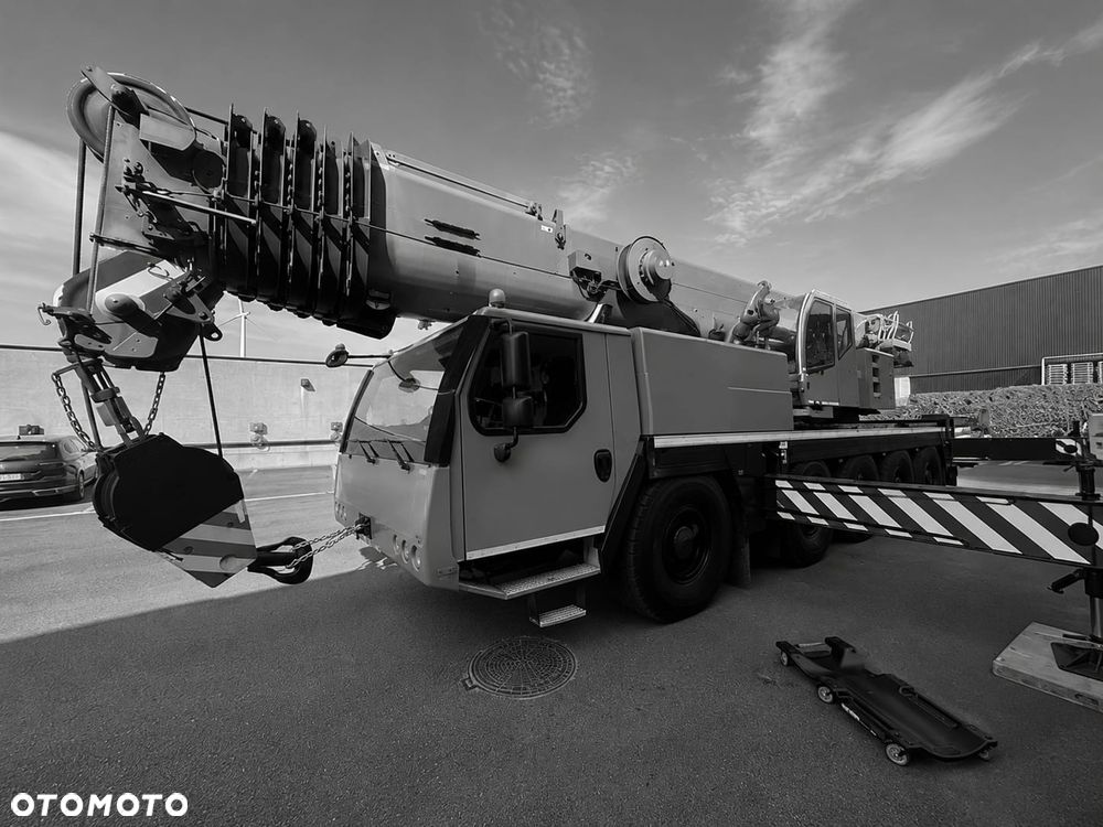 Liebherr LTM 1100-5.2 - 1