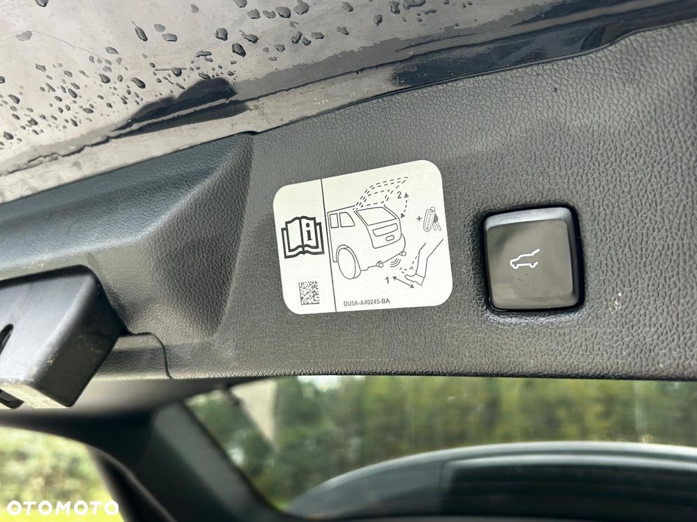 Ford Kuga - 11