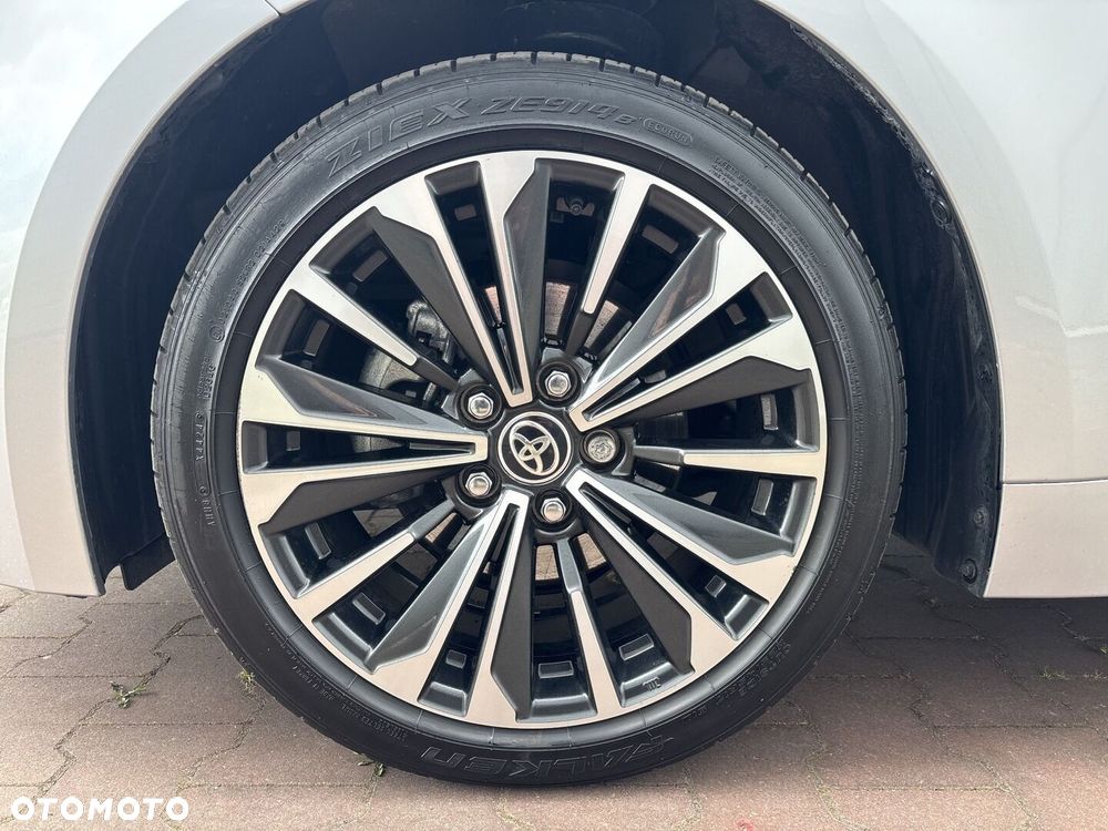 Toyota Corolla 1.8 Hybrid Style - 24