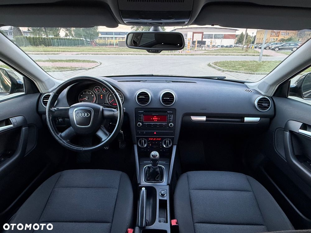 Audi A3 Sportback 1.4 TFSI Ambiente - 16