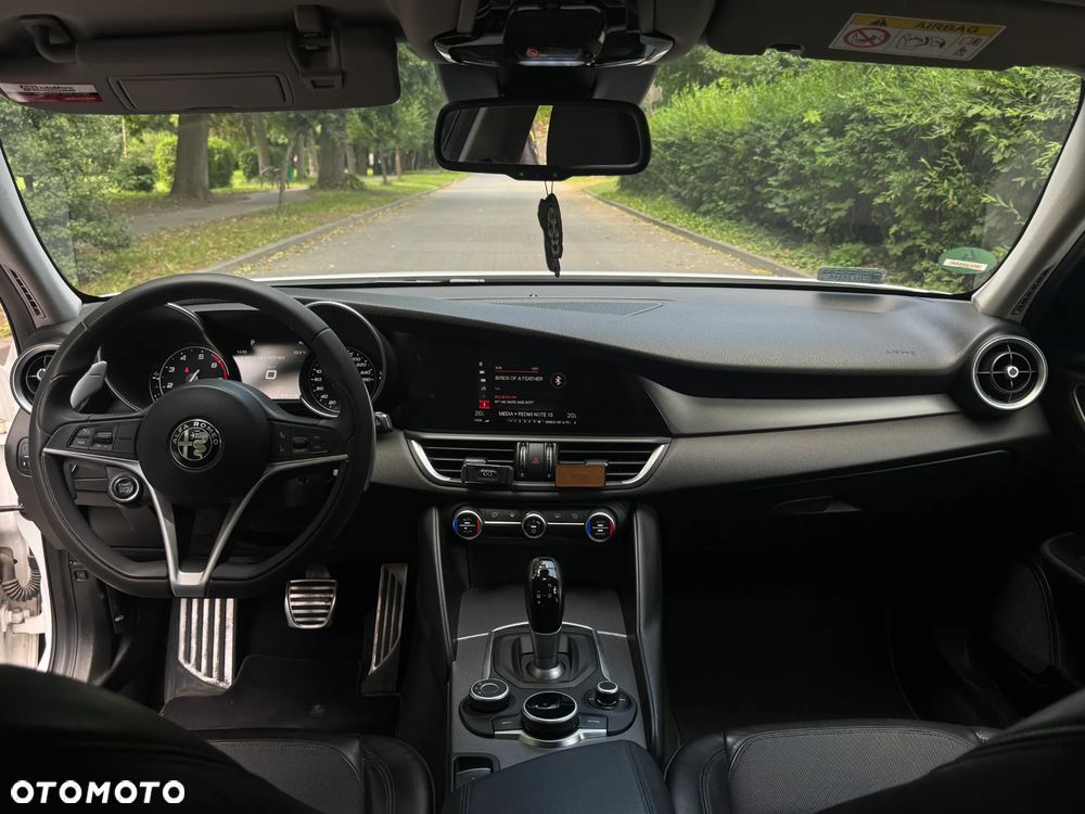 Alfa Romeo Giulia 2.0 Turbo Super - 14