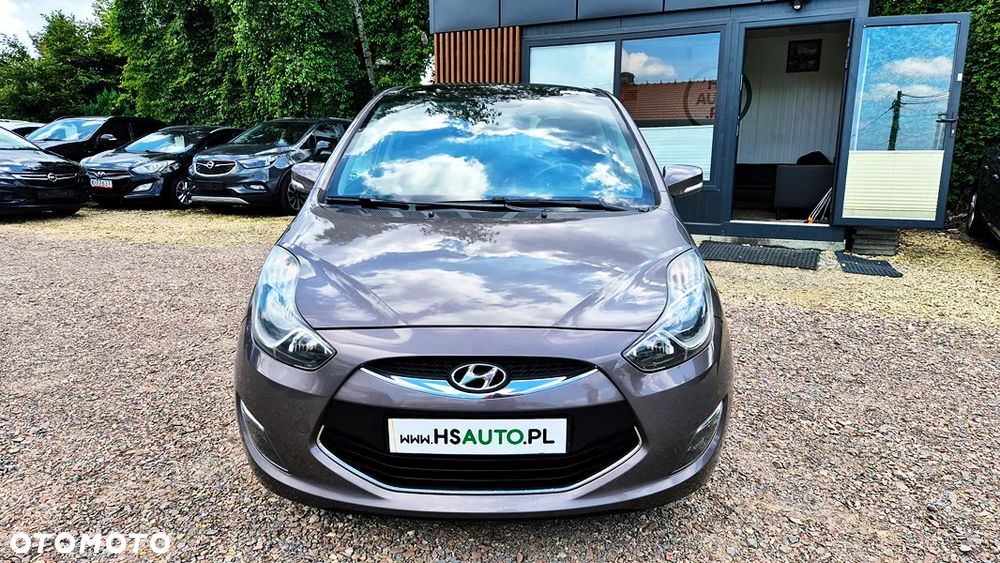 Hyundai ix20 1.4 Premium blue - 4