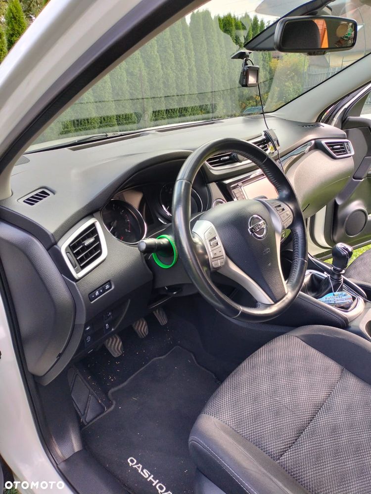 Nissan Qashqai 1.2 DIG-T Acenta EU6 - 15