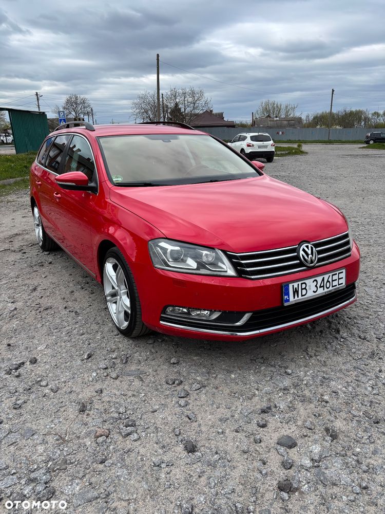 Volkswagen Passat - 1