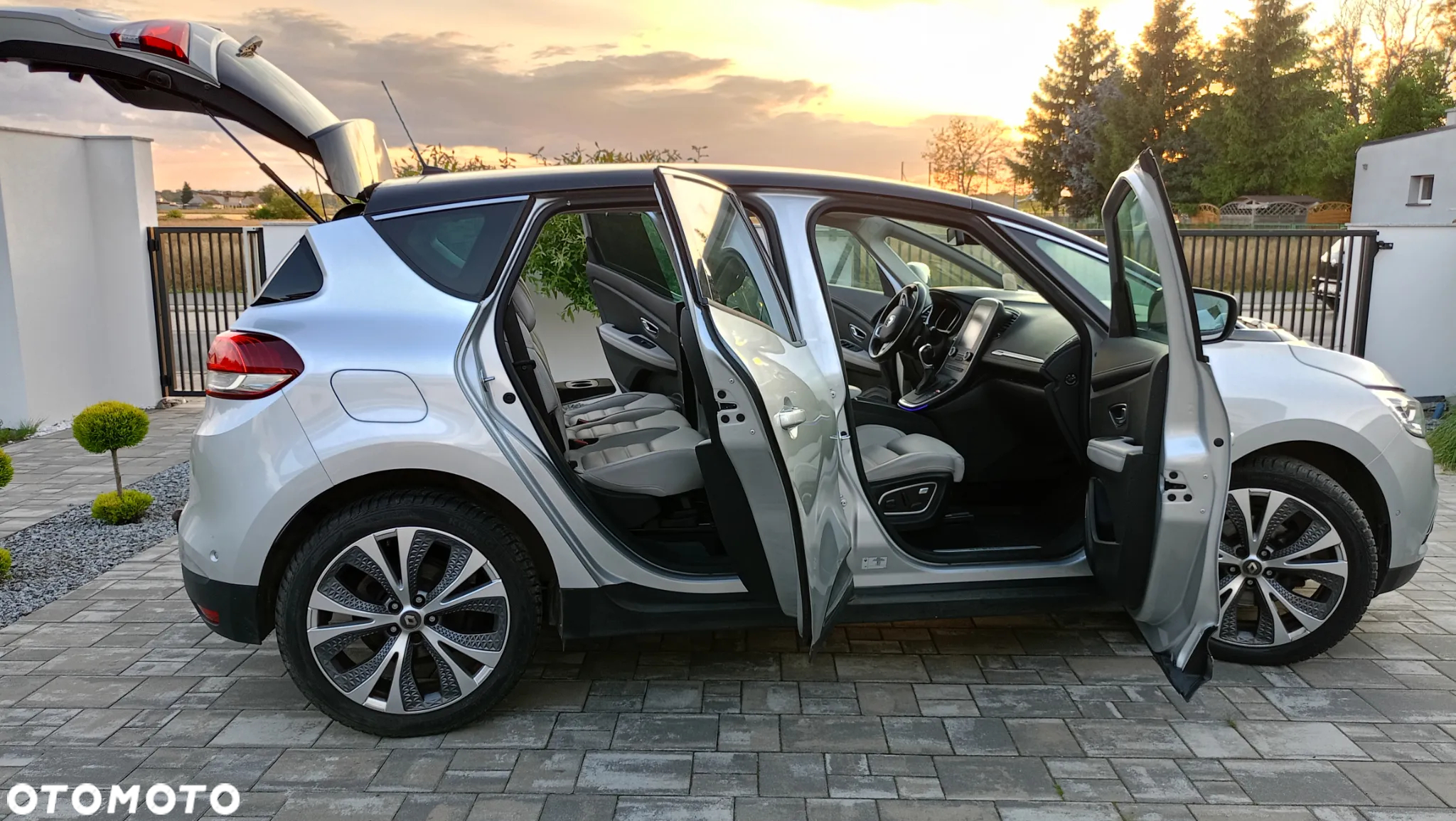 Renault Scenic 1.5 dCi Intens EDC - 3