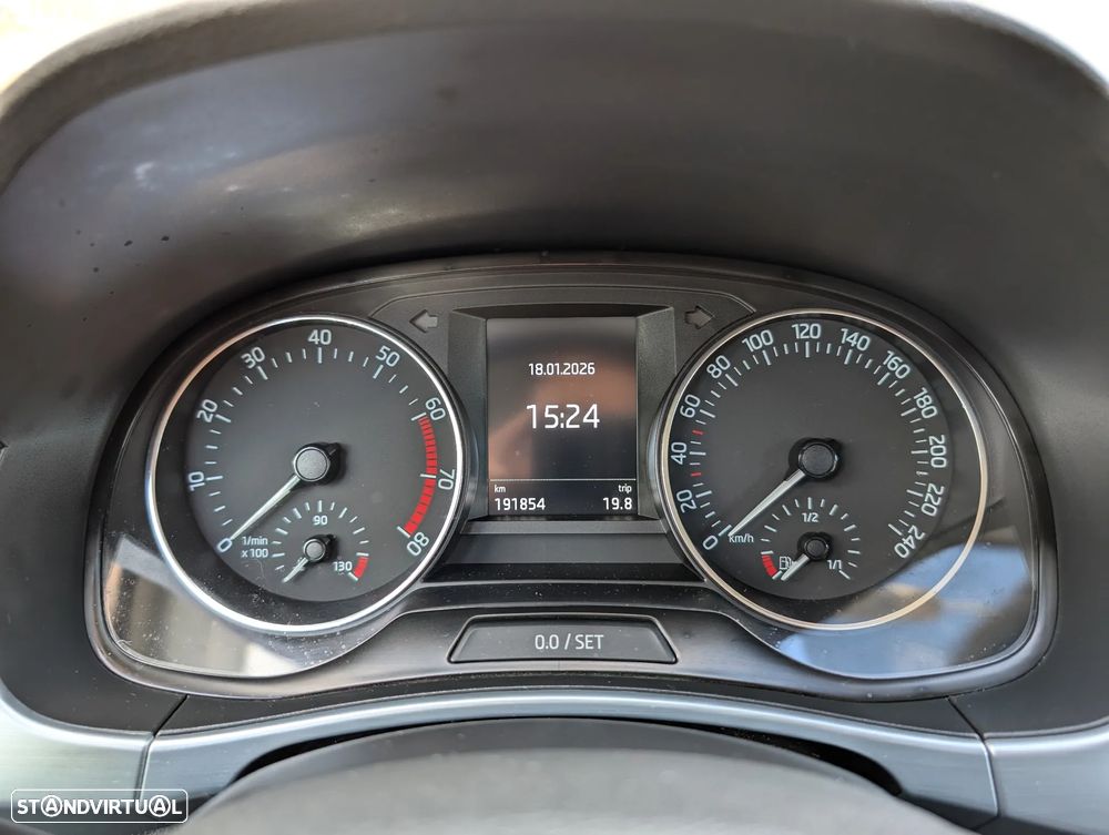 Skoda Fabia 1.0 Active - 12